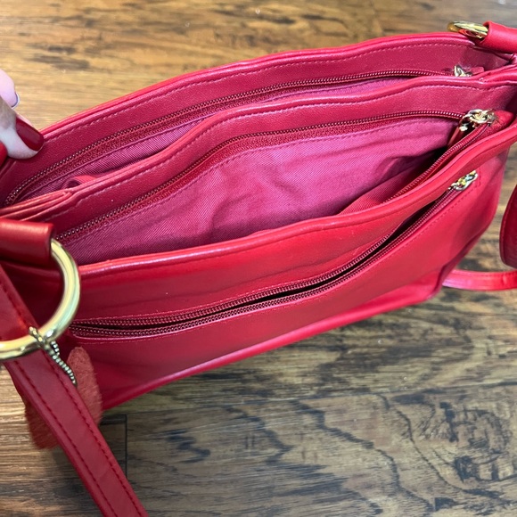 Red medium shoulder bag - Picture 5 of 9